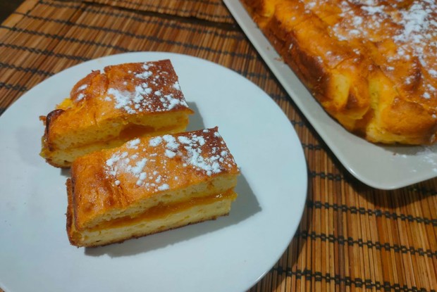 Кекс с домашним вареньем