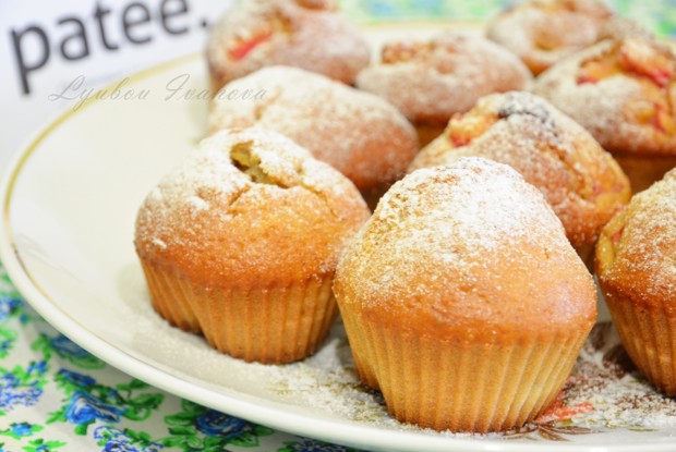 Кексы с ревенем