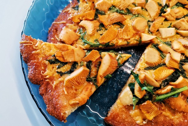 Кето-пицца с лисичками