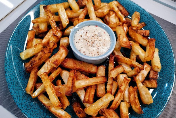 Кето-гарнир «Картофель фри с соусом дорблю»