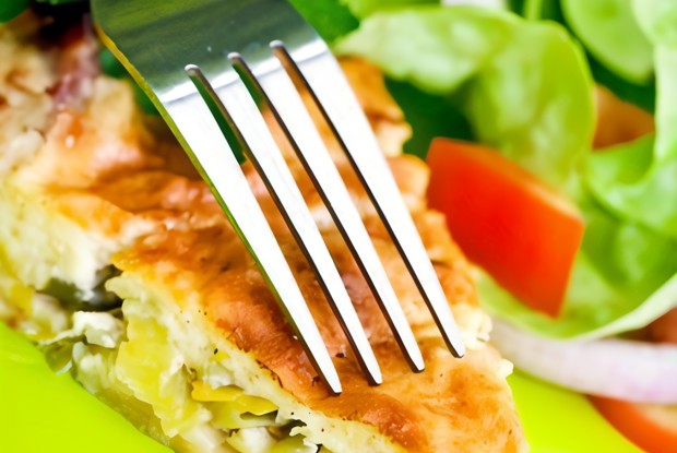 Киш с черемшой и козьим сыром