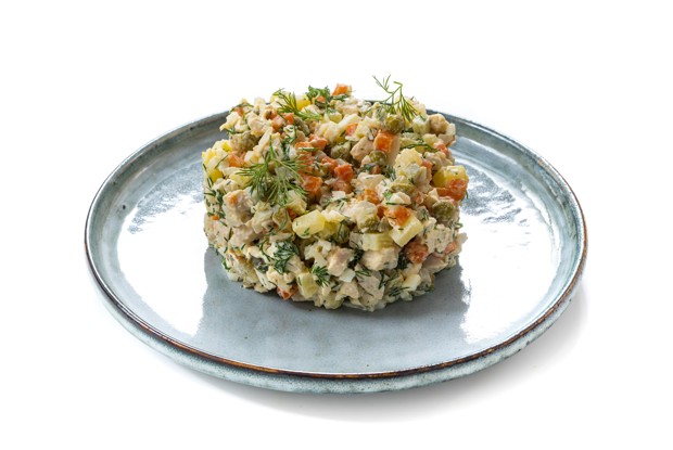 Классический оливье с курицей