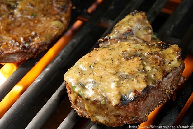 Кленовый маринад с горчицей и хариссой