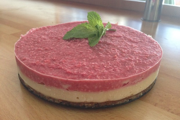 Клубничный кешьюшейк