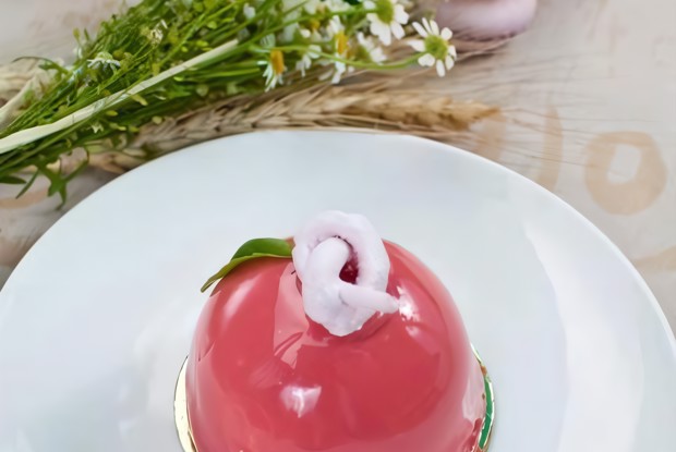 Клубничный мармелад с базиликовым муссом