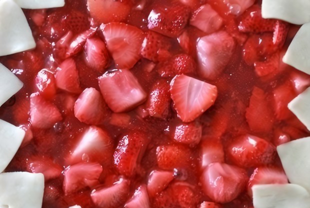 Клубничный сердечный пирог