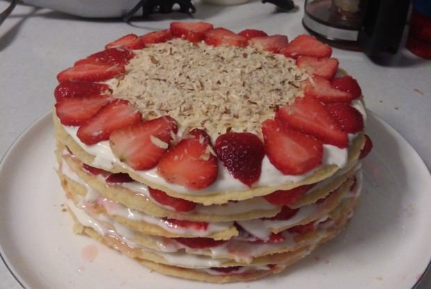 Клубничный торт