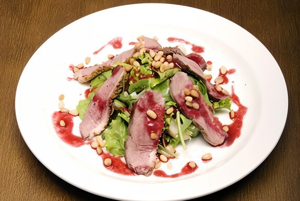 Клубнично-медовая салатная заправка