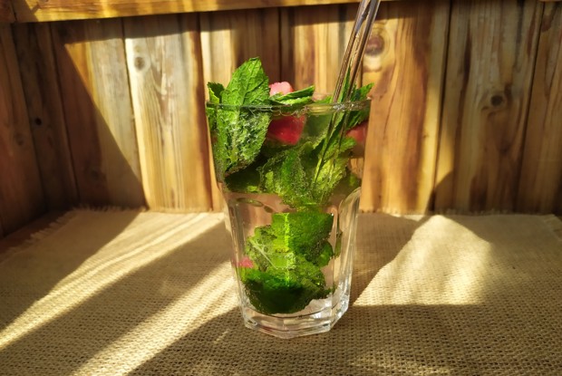 Клубничный мохито