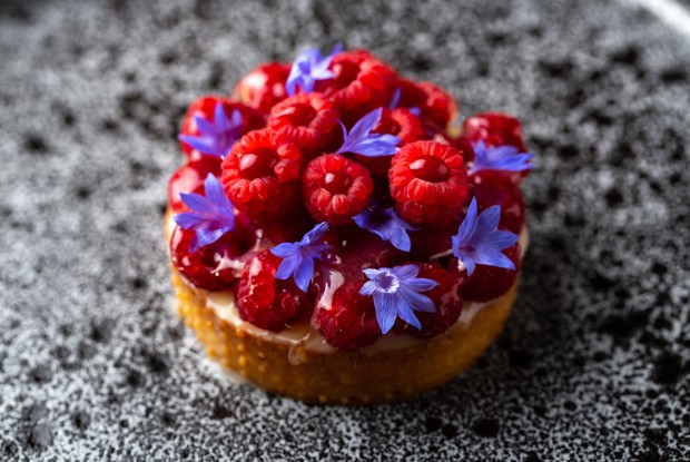 Клубничный тарт с творожным кремом