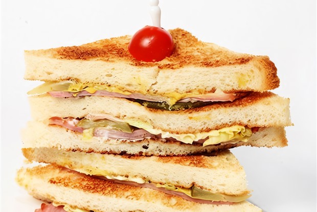 Клубный сэндвич с индейкой