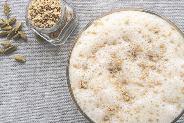 Кофе латте с халвой