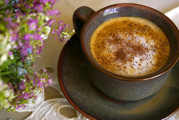 Кофе латте с корицей