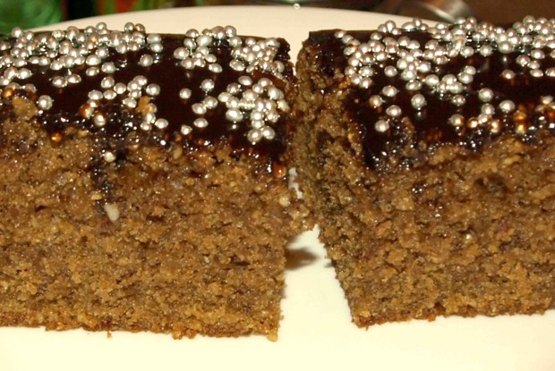 Кофейный кекс с миндалем и кешью