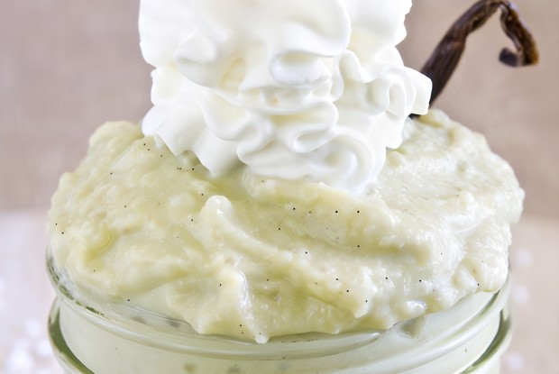 Кокосовая тапиока с ванилью и зеленым чаем