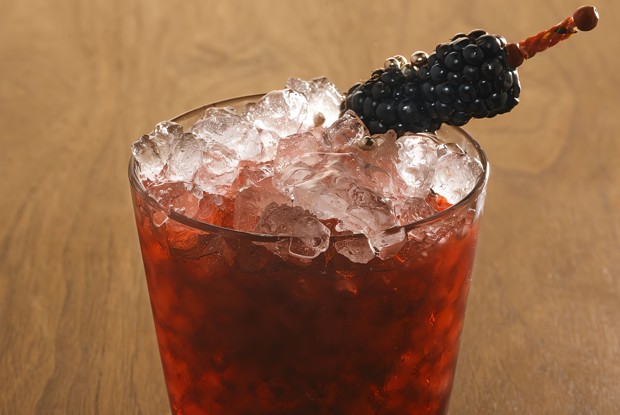 Коктейль «Брамбл» (Bramble)