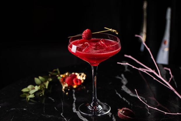 Коктейль «Личи с малиной — тини»