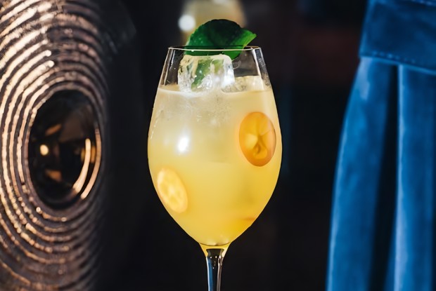 Коктейль «Юдзу и кумкват»