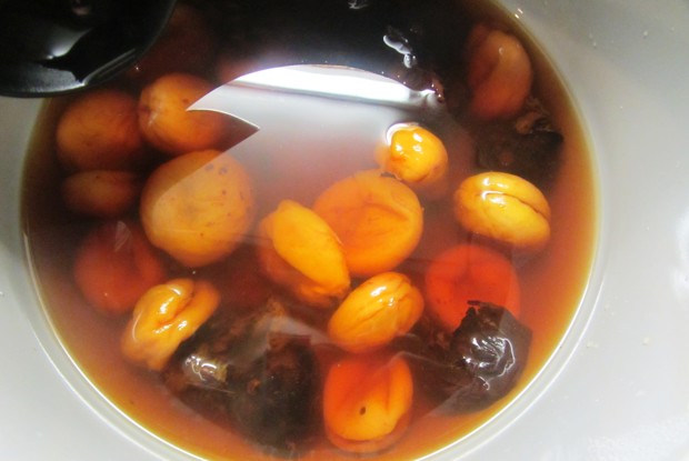 Компот из чернослива, изюма и кураги