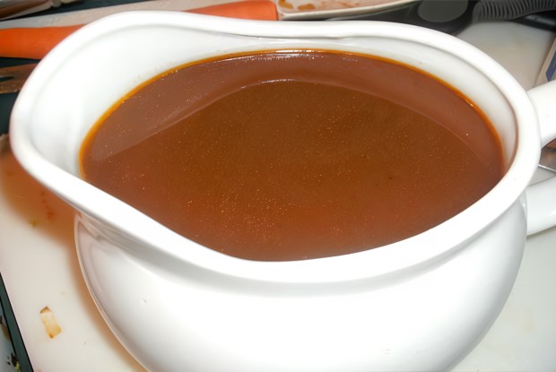 Концентрированный телячий бульон для соусов