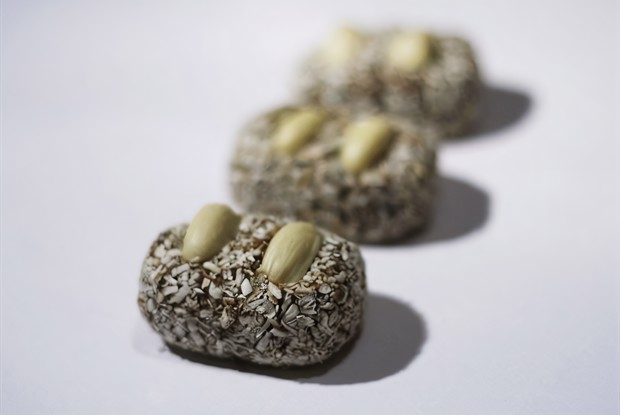 Конфеты из арахиса и инжира