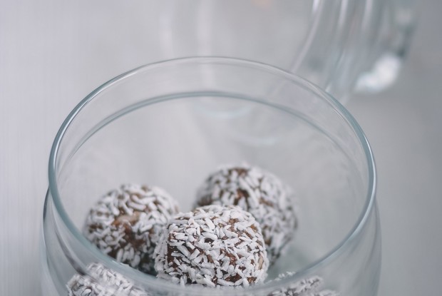 Конфеты из фиников с орехами