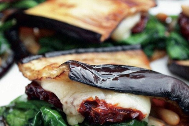 Конвертики из баклажанов