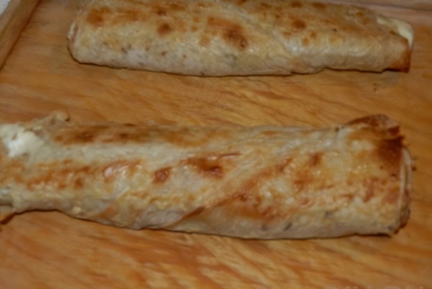 Конвертики из лаваша с ветчиной и сыром