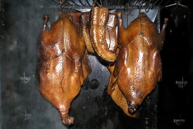 Копченая утка в патоке