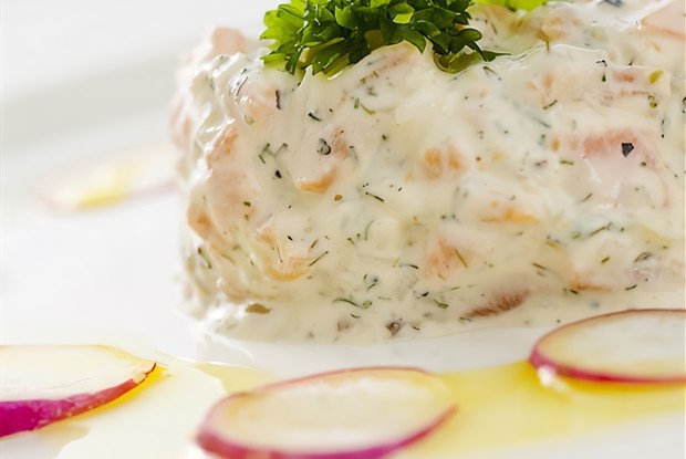 Копченый лосось в сливочном креме