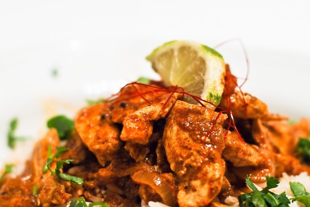 Корма карри с курицей