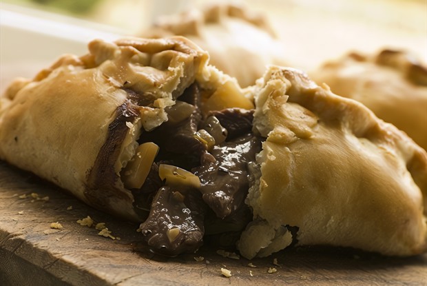 Корнуоллские пирожки с говядиной и репой