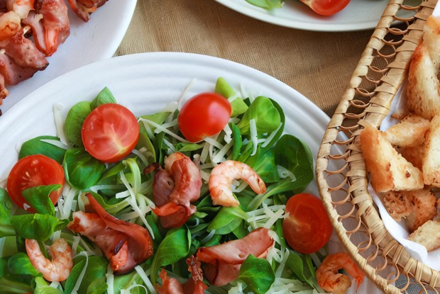 Королевские креветки в беконе