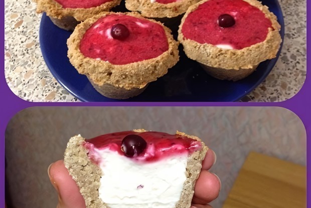 Корзиночки из овсяного теста с творожно-ягодной начинкой