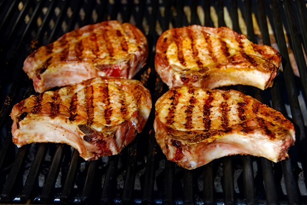 Костица (свинина на косточке по-молдавски)