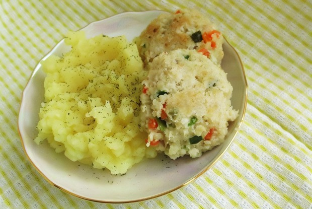 Котлеты из трески с овощами