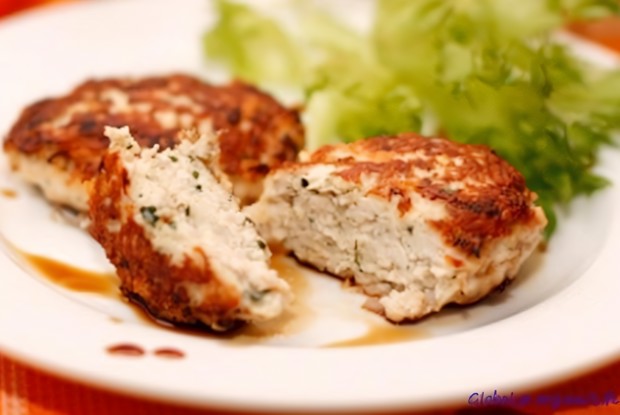 Котлеты куриные с чесноком