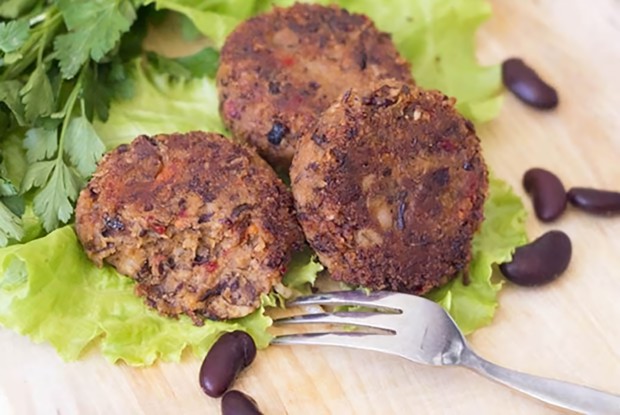 Котлеты из фасоли и цукини