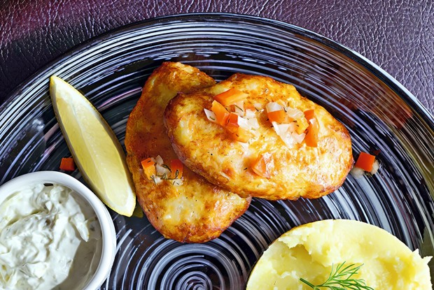 Котлеты из щуки с соусом тартар