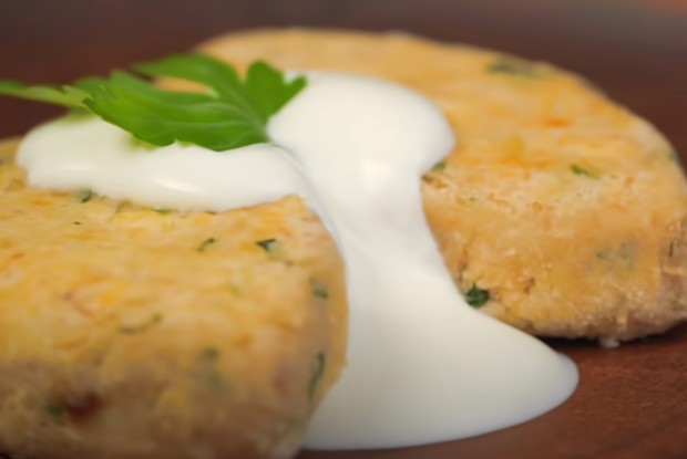 Котлеты из тунца и фасоли