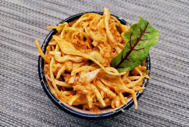 Коулсло с кабачком