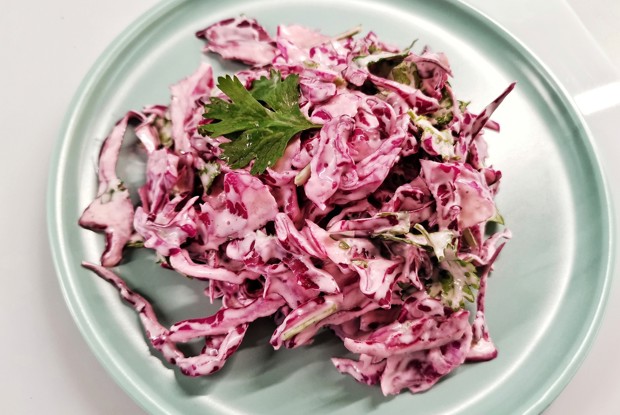 Коулсло с кинзой