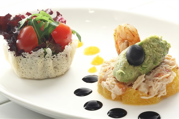 Крабовый салат с йогуртовой заправкой