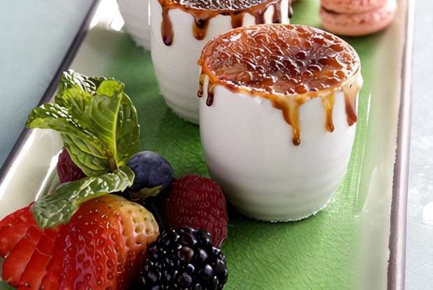 Крем-брюле из клубники