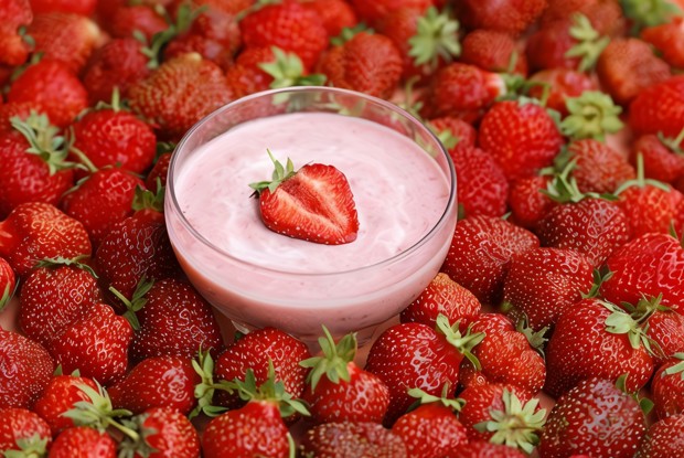 Крем из клубники с кефиром