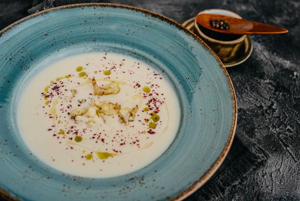 Крем-суп из цветной капусты и сельдерея