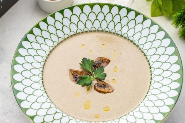 Крем-суп из грибов с сухариками