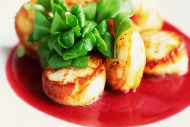 Креветки и гребешки в медовом маринаде