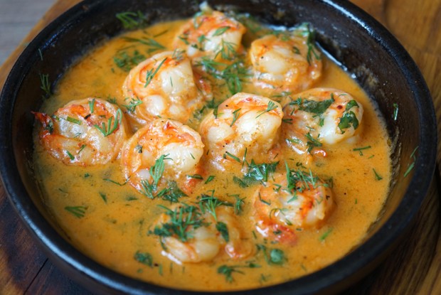 Креветки на кеце с белым  вином от ресторана Ткемали