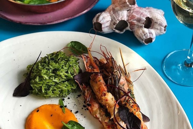 Креветки с имбирно-чесночным соусом